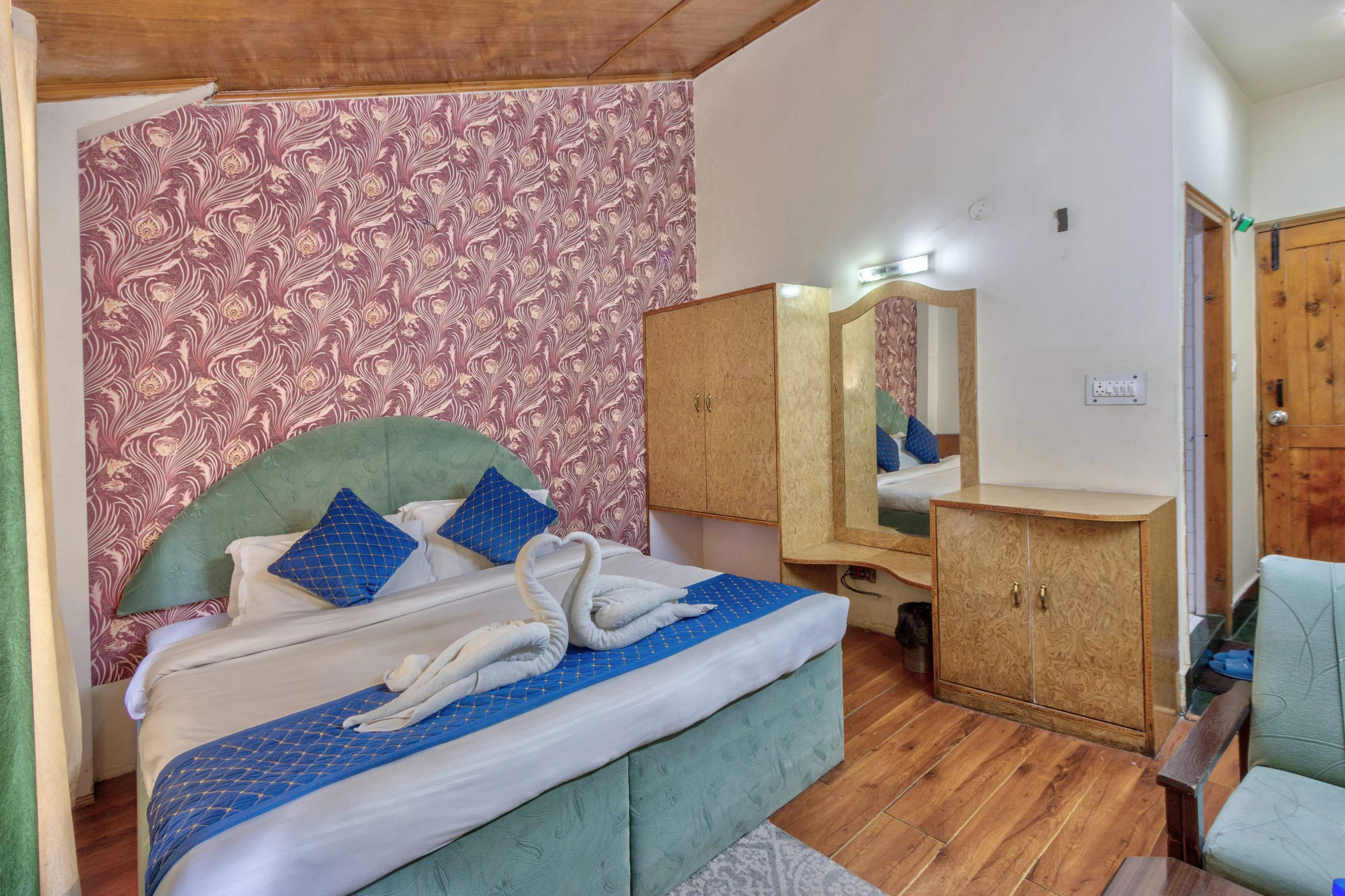 Deluxe Room (Without Balcony).